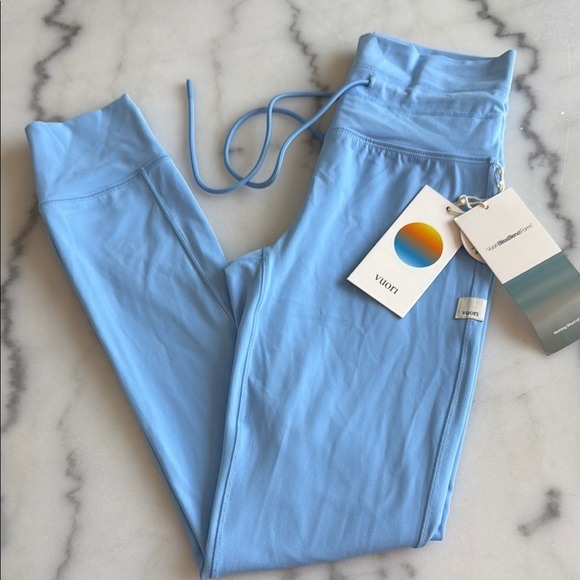 Vuori Pants - Vuori Daily Form spring Blue Leggings size XS NWT 🐬 Active Leggings